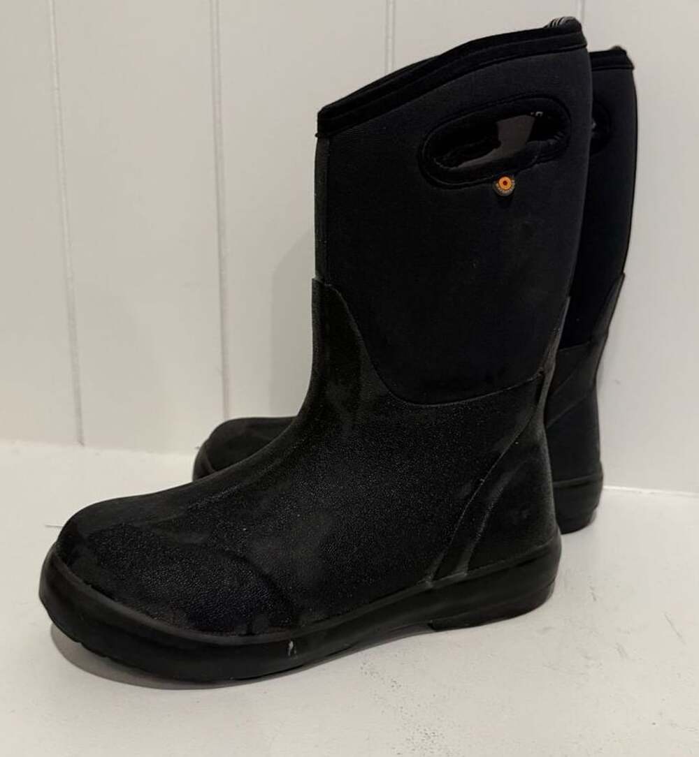 Bogs Classic II High Youth US 4 Black Boots